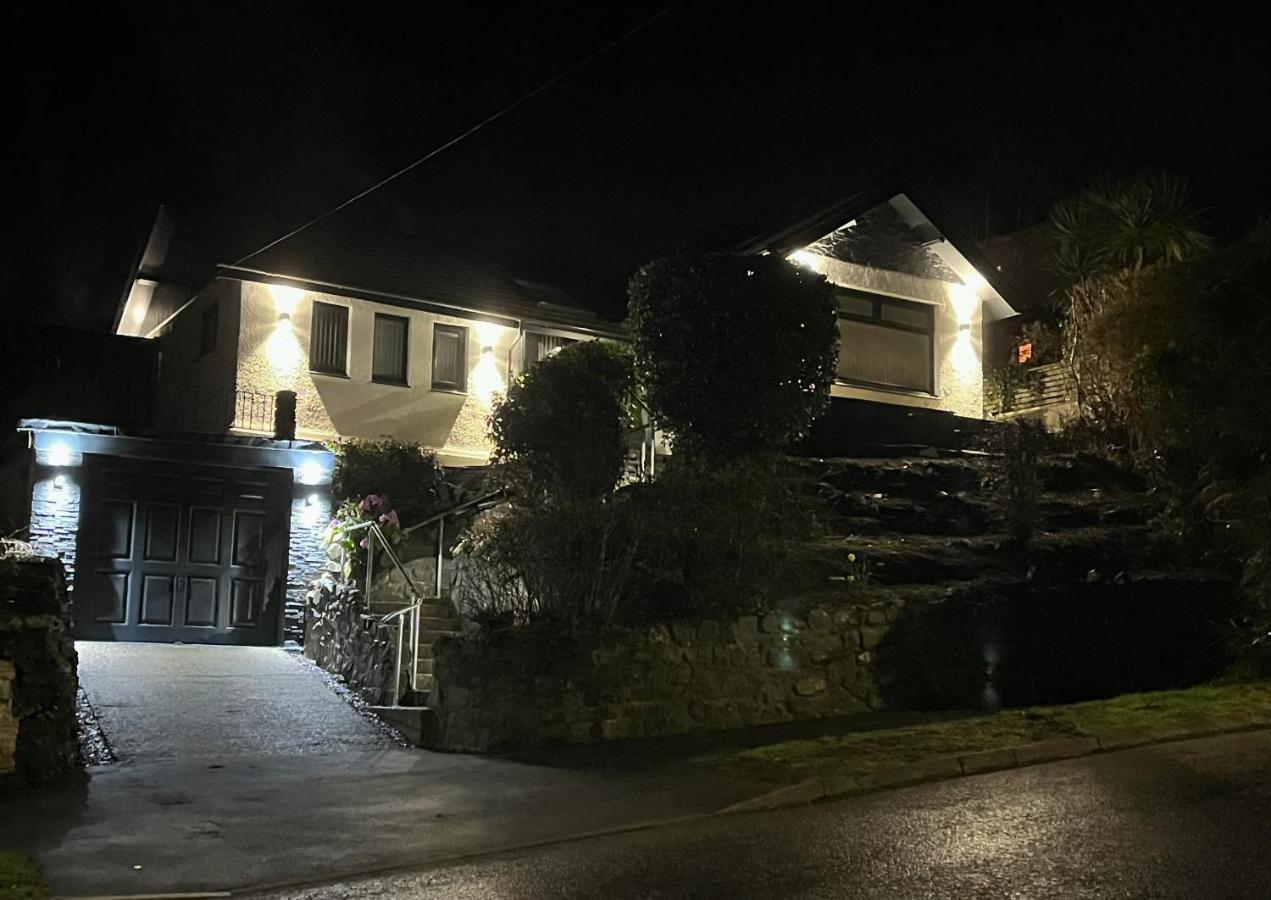 Luxury Property With Hot Tub And Sea Views Oystermouth Extérieur photo
