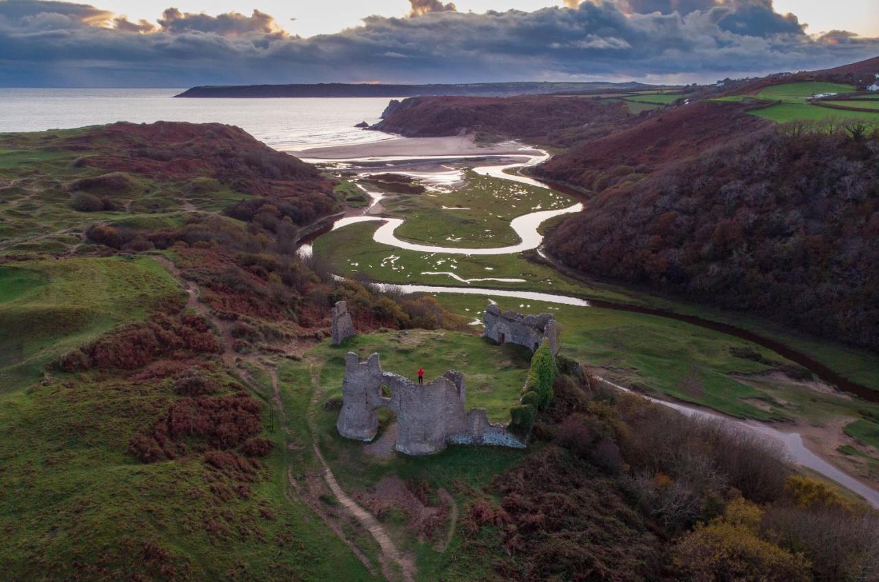 Luxury Property With Hot Tub And Sea Views Oystermouth Extérieur photo